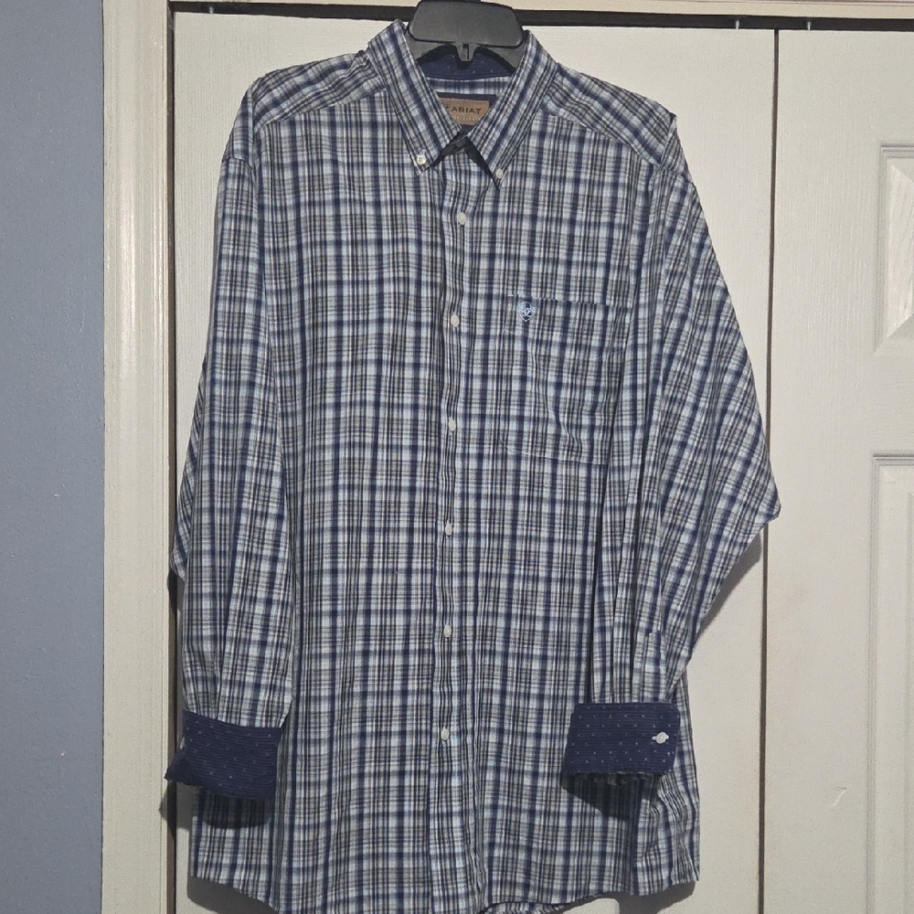 Ariat Navy and White Checkered Button Down Shirt  Wrinkle Free